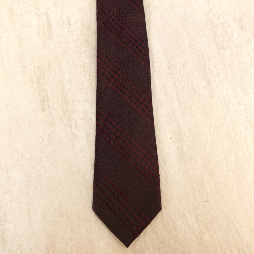 Traje ajustado pata de gallo corbata para el cuello para hombre borgoña negro liso moderno oscuro MODO S Foto 4 de 4