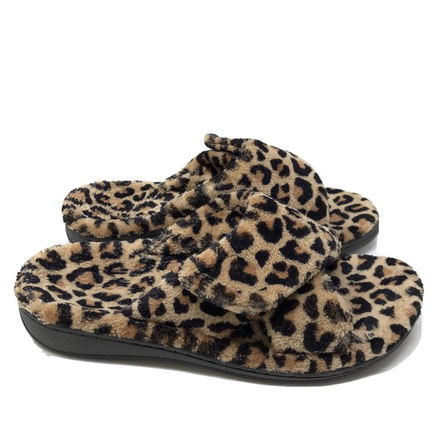 vionic pink slippers