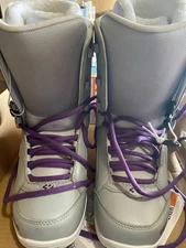 NEW thirtytwo snowboard boots grayxpurple US7 WMNS SUMMIT