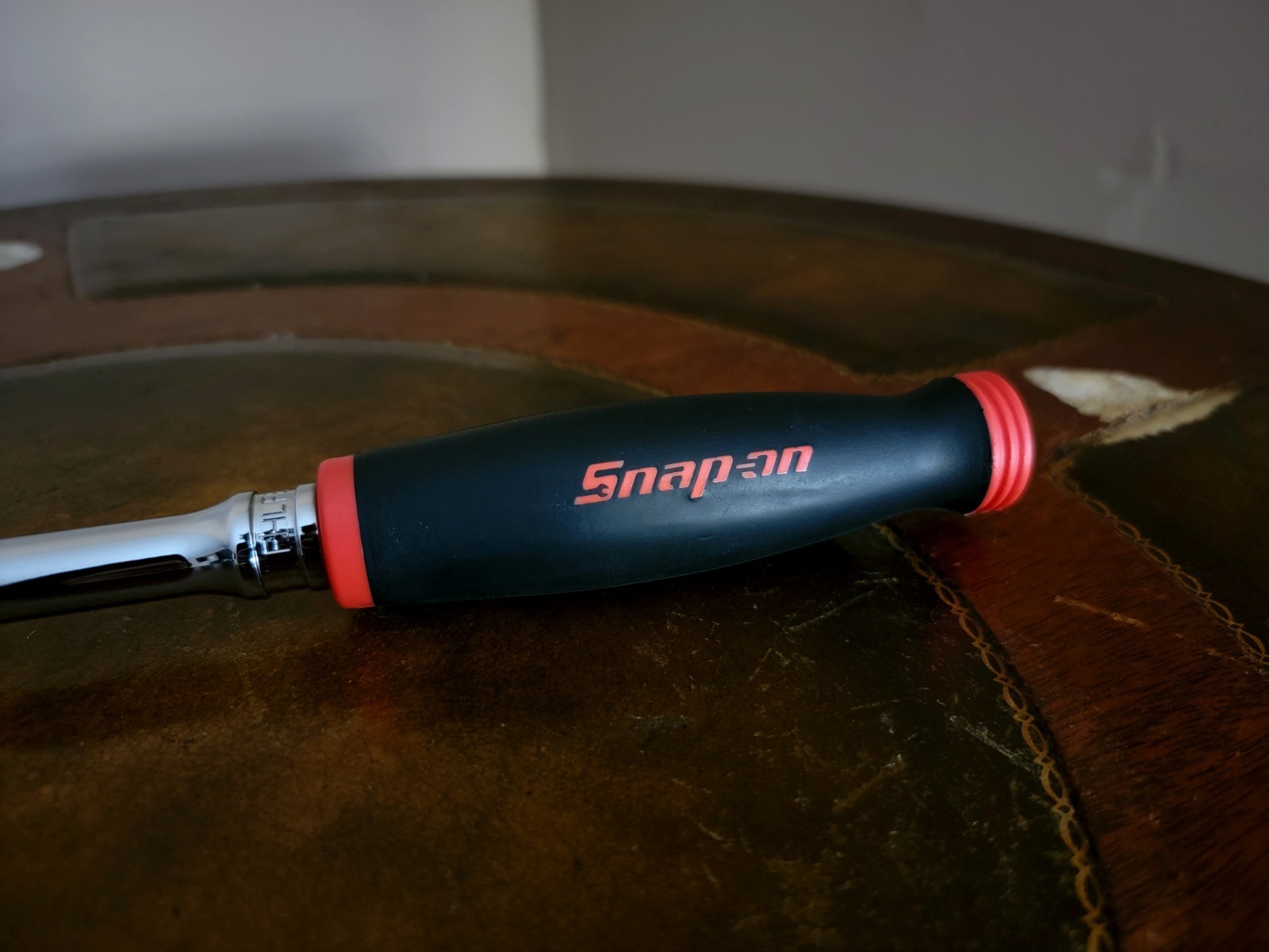 New Snap-on 3/8" Dr. Flex Head Ratchet Dual 80 Tech FHLF80A Red Comfort Grip USA