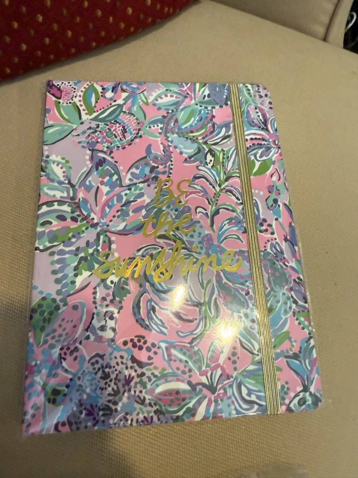 Lilly Pulitzer Be the Sunshine Bath Gift Box Set  - Image 2 of 4