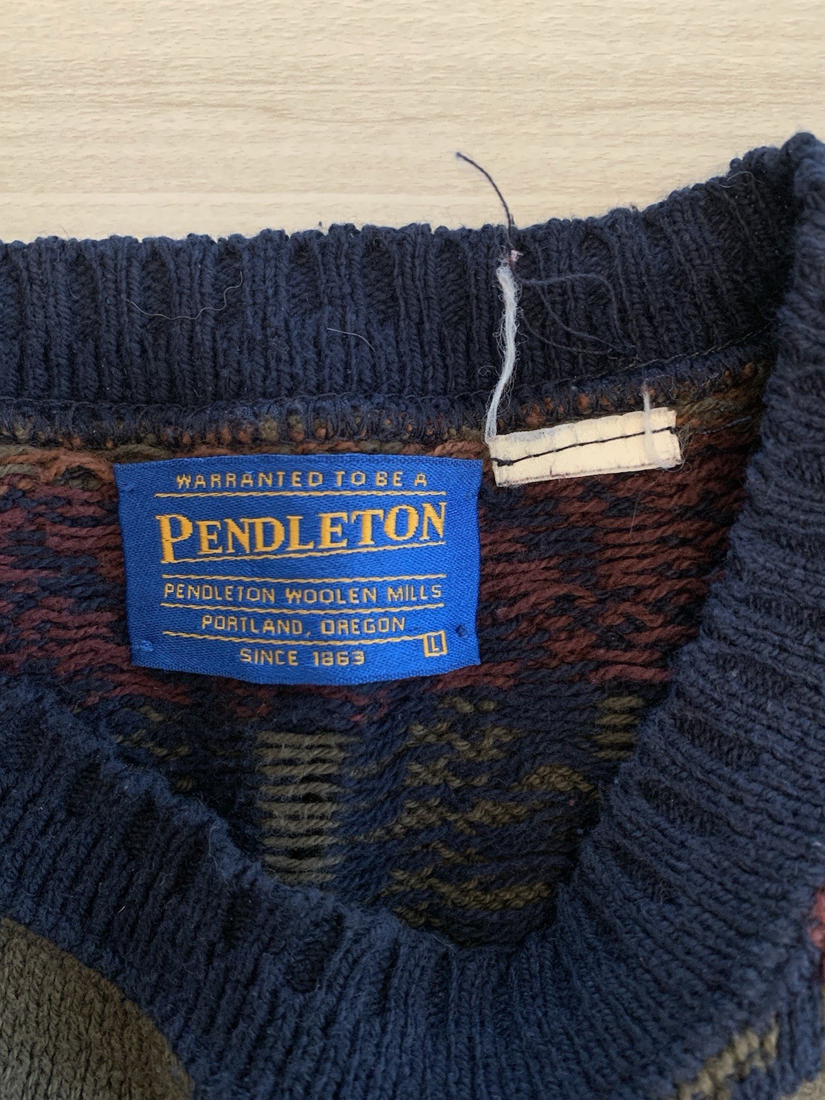 PENDLETON Mens Pullover Crew neck Sweater 100% Wo… - image 3