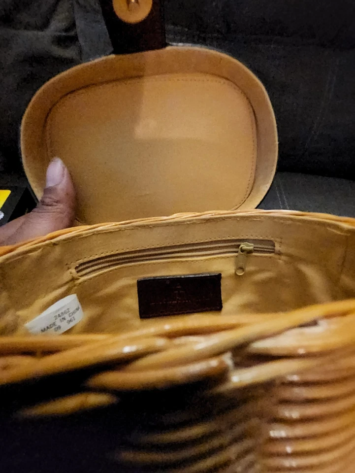 Bolsa tiracolo vintage anos 70 anos 80 ETIENNE AIGNER vime vime rattan couro borgonha RARA - Imagem 3 de 4