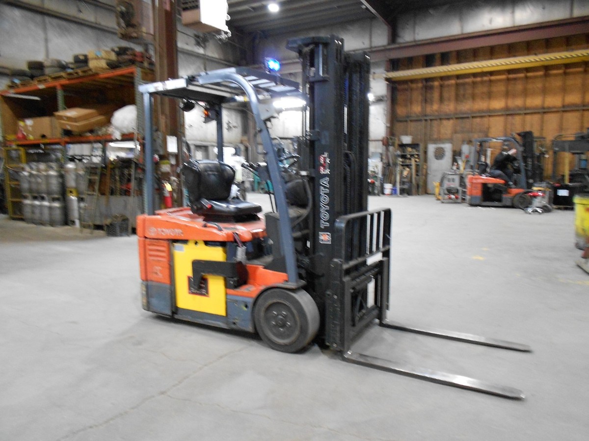 2007 Toyota Model 7FBE15U, 3,000#, 3000# (3) Wheeled 36V Electric