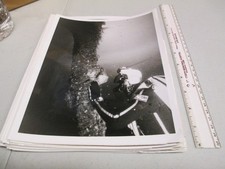 ABC TV show photo 1971 UNDERSEA WORLD JACQUES COUSTEAU frogman stalactite