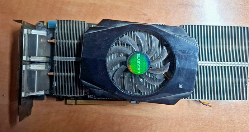 Gigabyte GTX 970 WindForce 3X 0C 4GB GDDR5 GV-N970WF3OC-4GD* AS-IS *