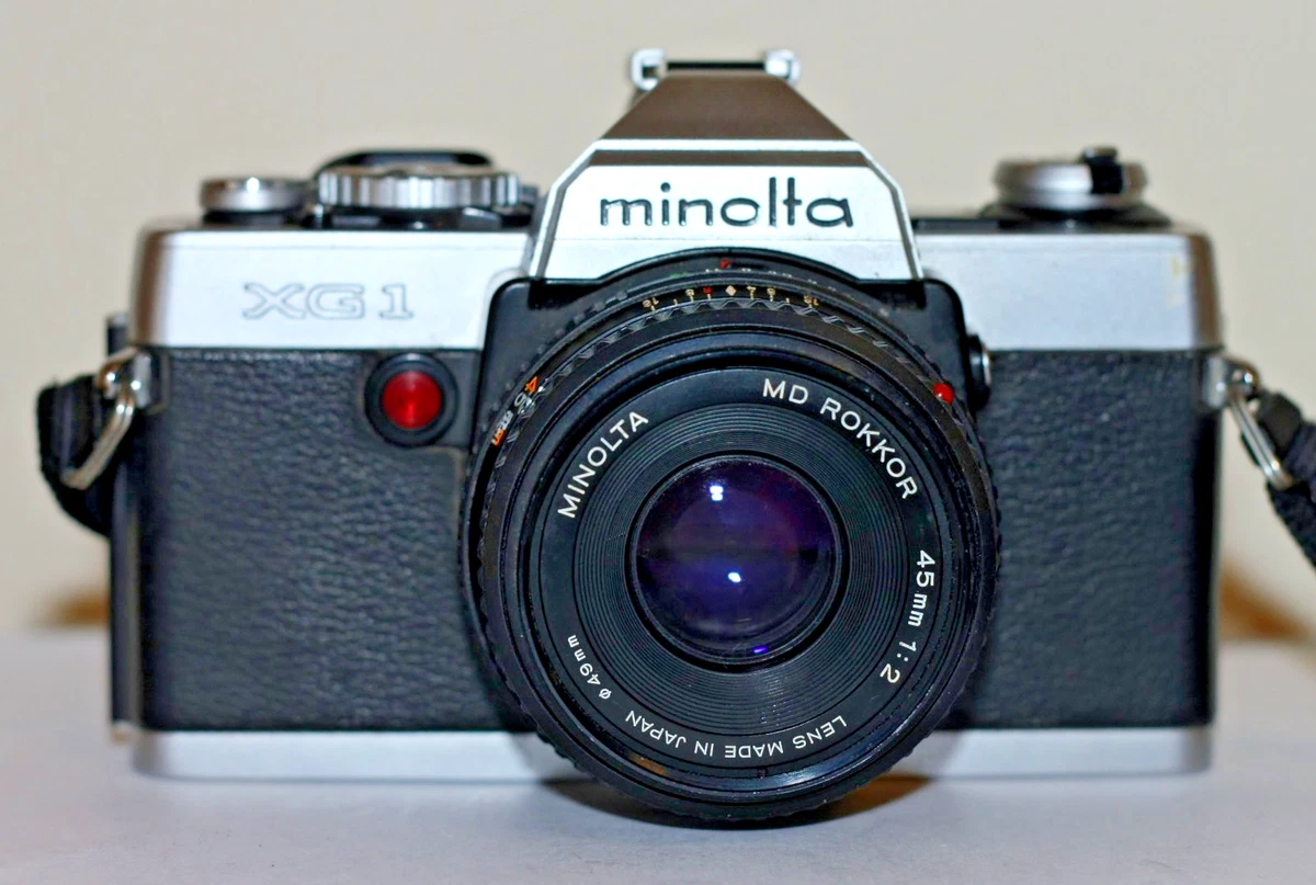Appareil photo ancien réflex : MINOLTA XG-1 + TOKINA 35-105mm 1:3,5