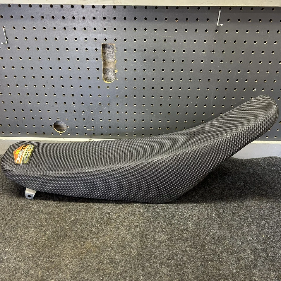 02-07 2002 Honda CR250R CR 250 R MONTAJE ASIENTO ESPUMA PAN CUBIERTA OEM Foto 2 de 4