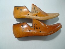 Lot Of 2 Wooden Shoe Lasts- Vintage And Well Used