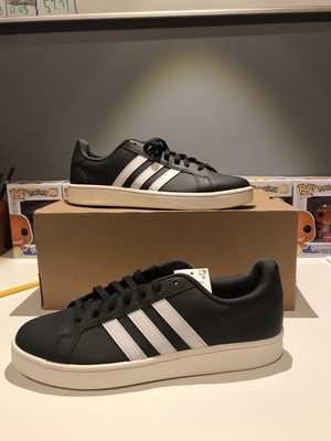 ee7907 adidas