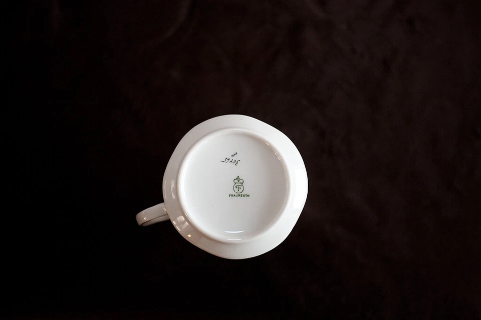 Fraureuth Kaffee- und Tee-Service mit blauer Verzierung und Goldrand - um 1900 - Bild 4 von 4