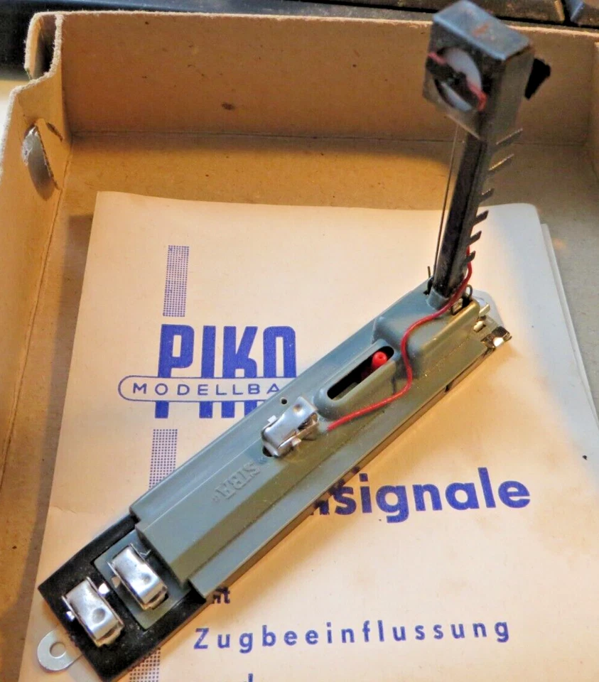 PIKO 5410/519/8 H0 Siba Form-Gleissperrsignal mit Anleitung in OVP - Bild 3 von 3