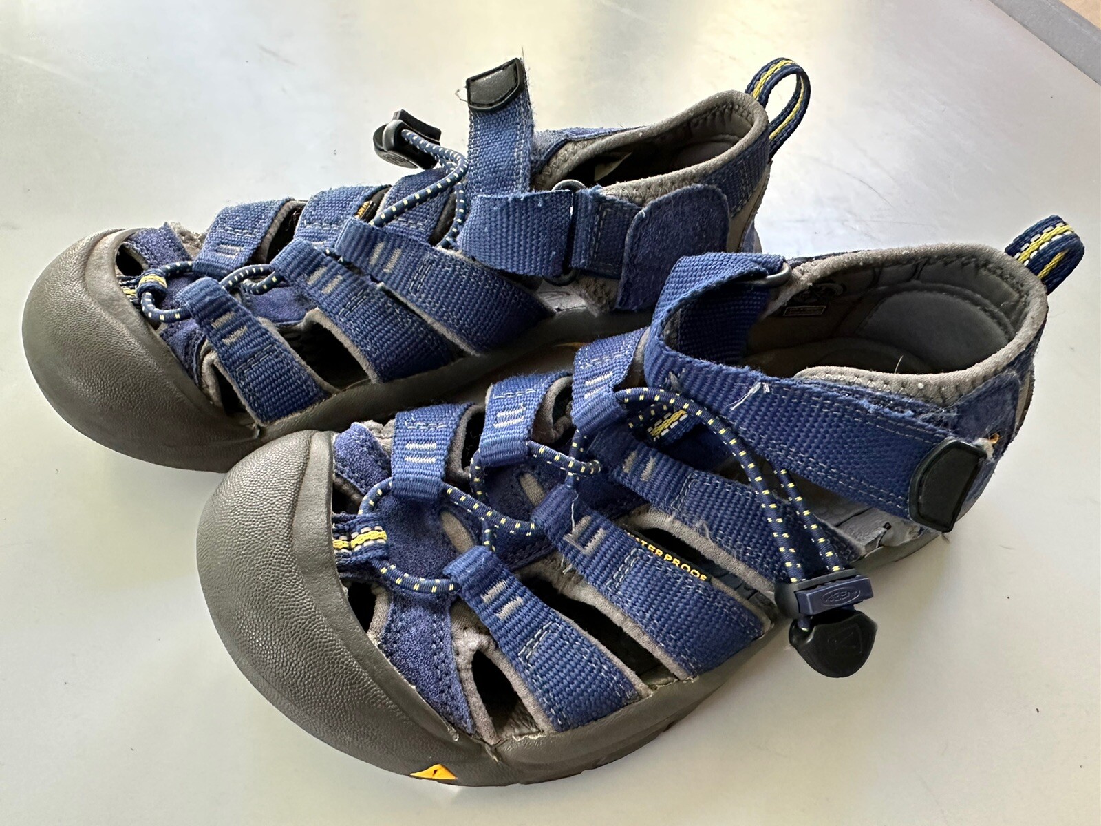 Sandali Keen Newport H2 grandi bambini taglia 2 blu impermeabili scarpe acqua