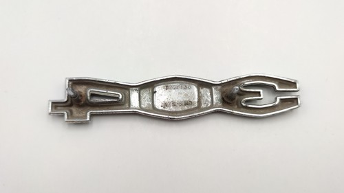 304 EMBLEM JAVELIN SST REBEL 1970-1971 SIDE CAR GENUINE PART CLASSIC RAMBLER - Picture 5 of 6