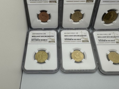 8 Total Brilliant Uncirculated Foreign Coins - Picture 3 of 6