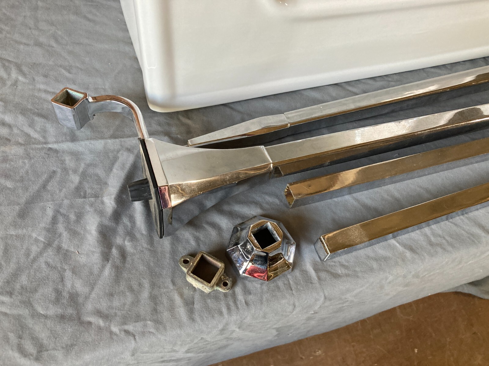 Vtg Mid Century White Bath Wall Sink Chrome legs Towel Bars Old