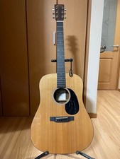 Martin Road Series DRSG Akustikgitarre Natur Tonabnehmer mit Hartschalenkoffe...