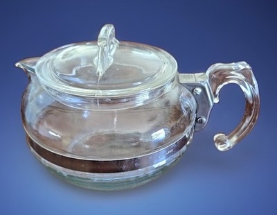 VINTAGE PYREX FLAMEWARE STOVETOP TEAPOT TEA POT KETTLE 8126-B W/ LID