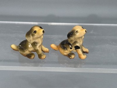Altfiguren Tiere Hunde 2 Varianten sitzender Hund junger Dackel