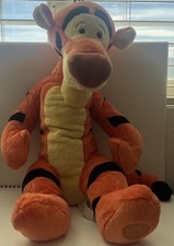 Official Disney Store Tigger Stamped Winnie The Pooh Plush 16 Inches