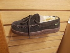 OLD FRIEND WOMEN'S KENTUCKY FLEECE LINED SLIPPER MOCCASIN CHOCOLATE MEDIUM