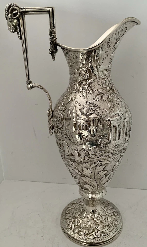 JARRA DE AGUA EWER REPOUSSE PAISAJE ARQUITECTÓNICO ANTIGUO KIRK 1846-96 Foto 2 de 4