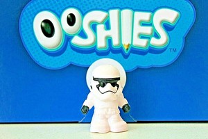 STORM TROOPER 'COLOUR CHANGE 