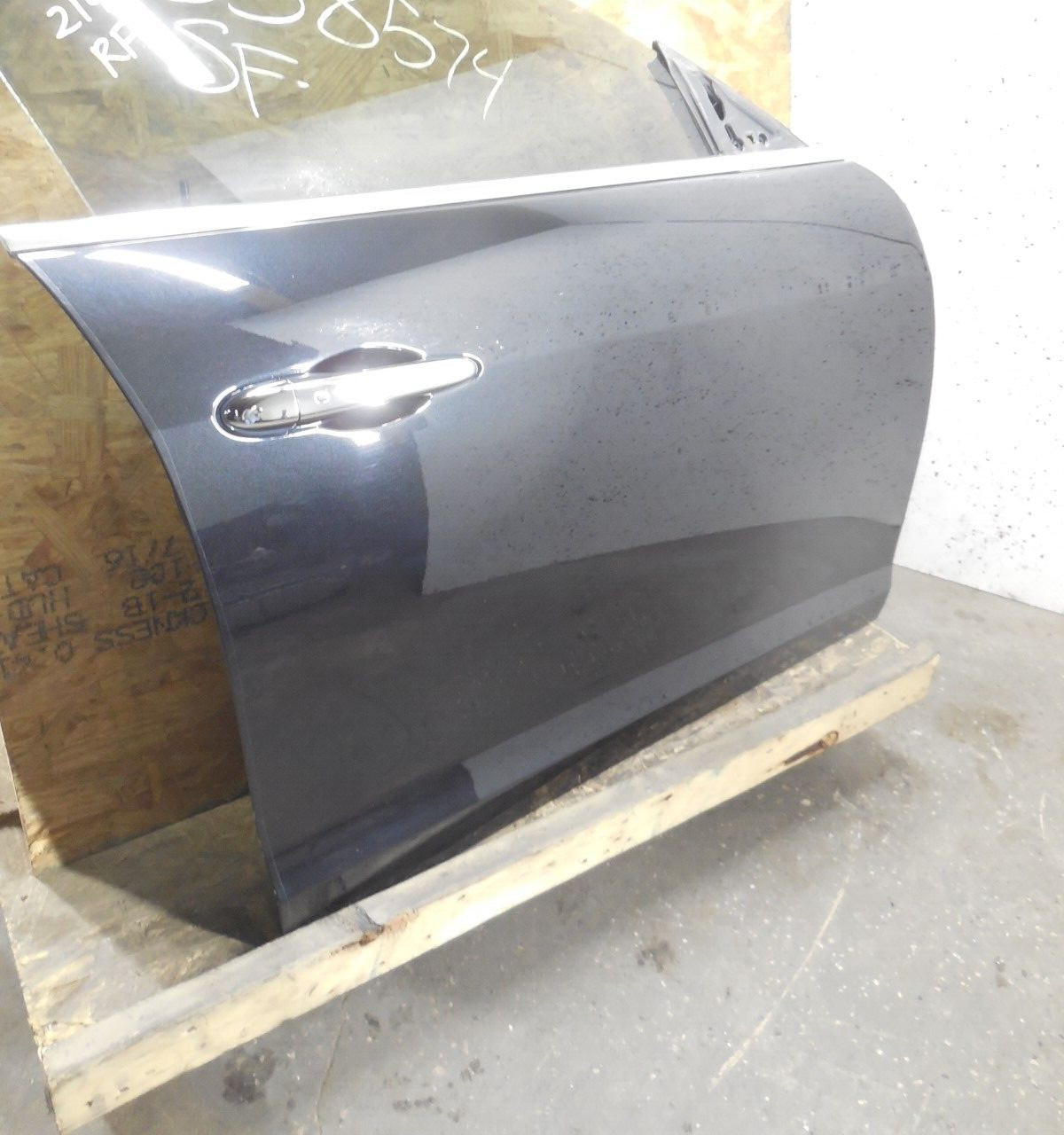 2014-2017 Maserati Quattroporte Front Door W/ Glass Assembly Passenger Right OEM