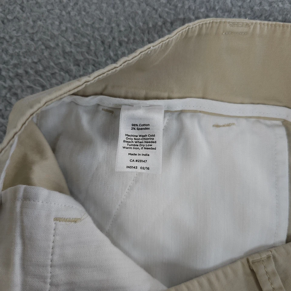 Talbots Shorts Womens 12 Khaki Chino Flat Front Cotton Stretch Casual Golf 5" - Image 4 of 4