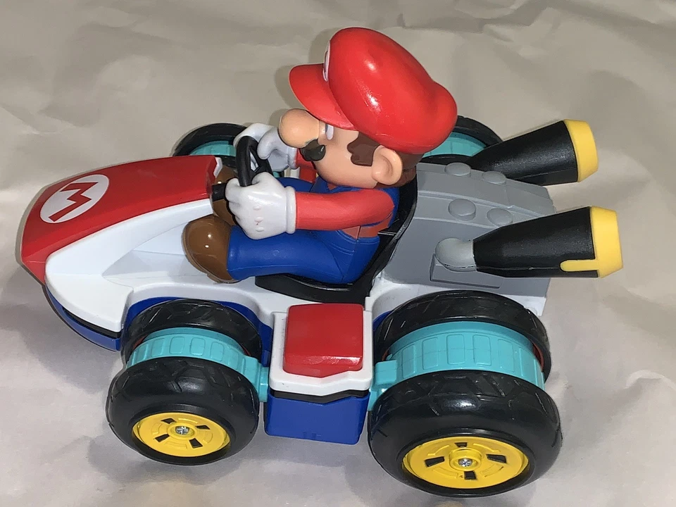 2016 Jakks Super Mario Kart 8 Nintendo Anti Gravity RC Racer CAR ONLY NO REMOTE - Image 2 of 4