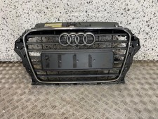 13-17 AUDI A3 8V 5 DOOR HATCH FRONT BUMPER GRILL WITH BADGE LOGO EMBLEM *CRACKED