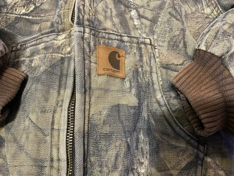 Vintage Y2K Carhartt Kids Real Tree Camo Jacket Winter Coat Size 6T - Image 4 of 4