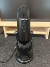 Blue Microphones Yeti USB Microphone - Blackout Edition