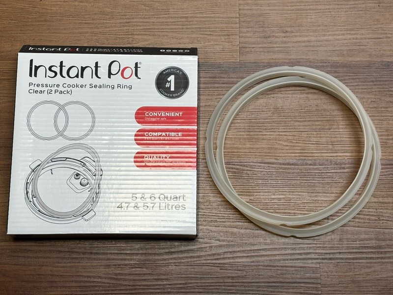Genuine INSTANT POT Pressure Cooker Clear Sealing Rings, 2 Pack, 5 & 6 Qt NEW