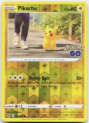 Pikachu 027/078 Common Pokemon GO Pokemon Reverse Holo Near Mint