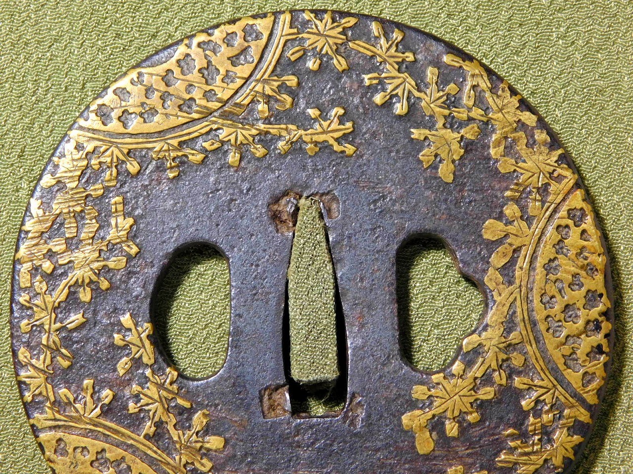 Heianjo School Brass Inlay Large 鍔 Tsuba early Edo original tsuba antique