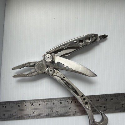 Leatherman Skeletool Stainless Steel Multi-Tool