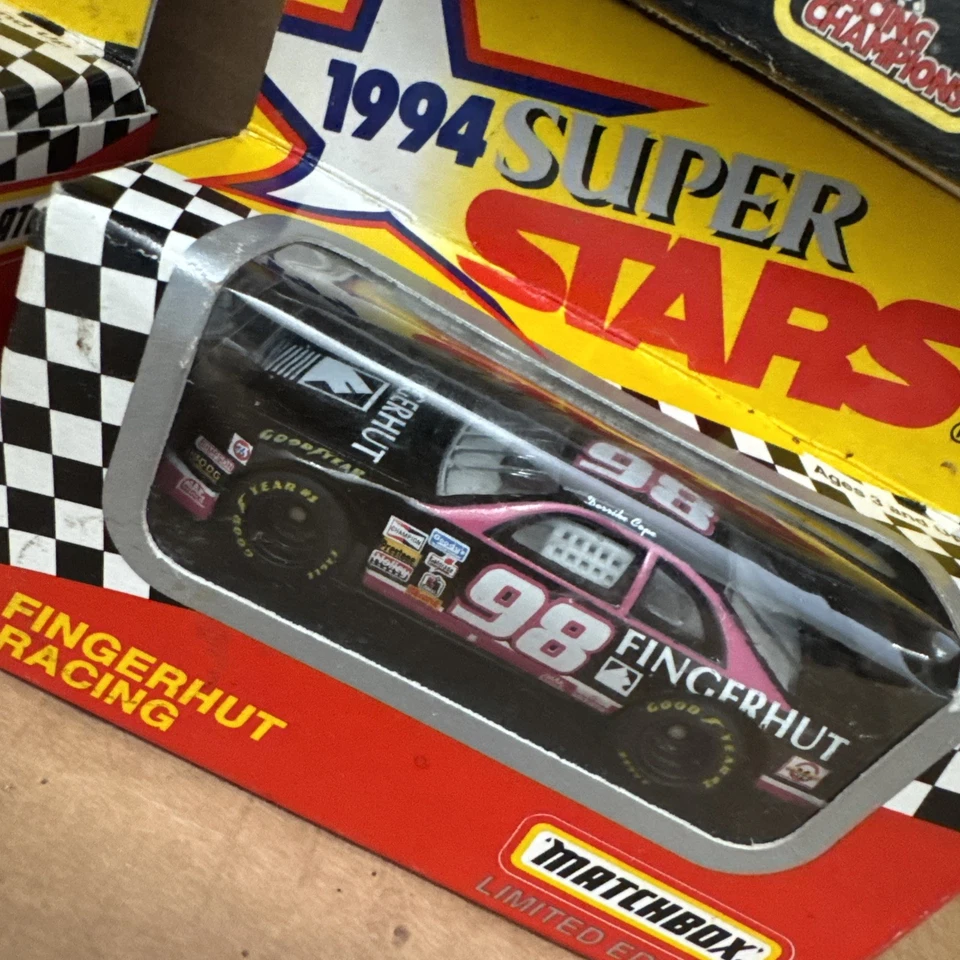 Matchbox 90s Super Stars Series II & Racing champions Assortment - Image 4 of 4