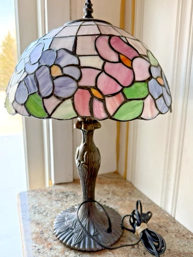 Tiffany Style Lamp Floral Stained Glass Like Design Bronze Finish Base 19"  VTG