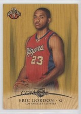 2008-09 Topps Hardwood Maple Wood 76/175 Eric Gordon (Posing) #107 01wi