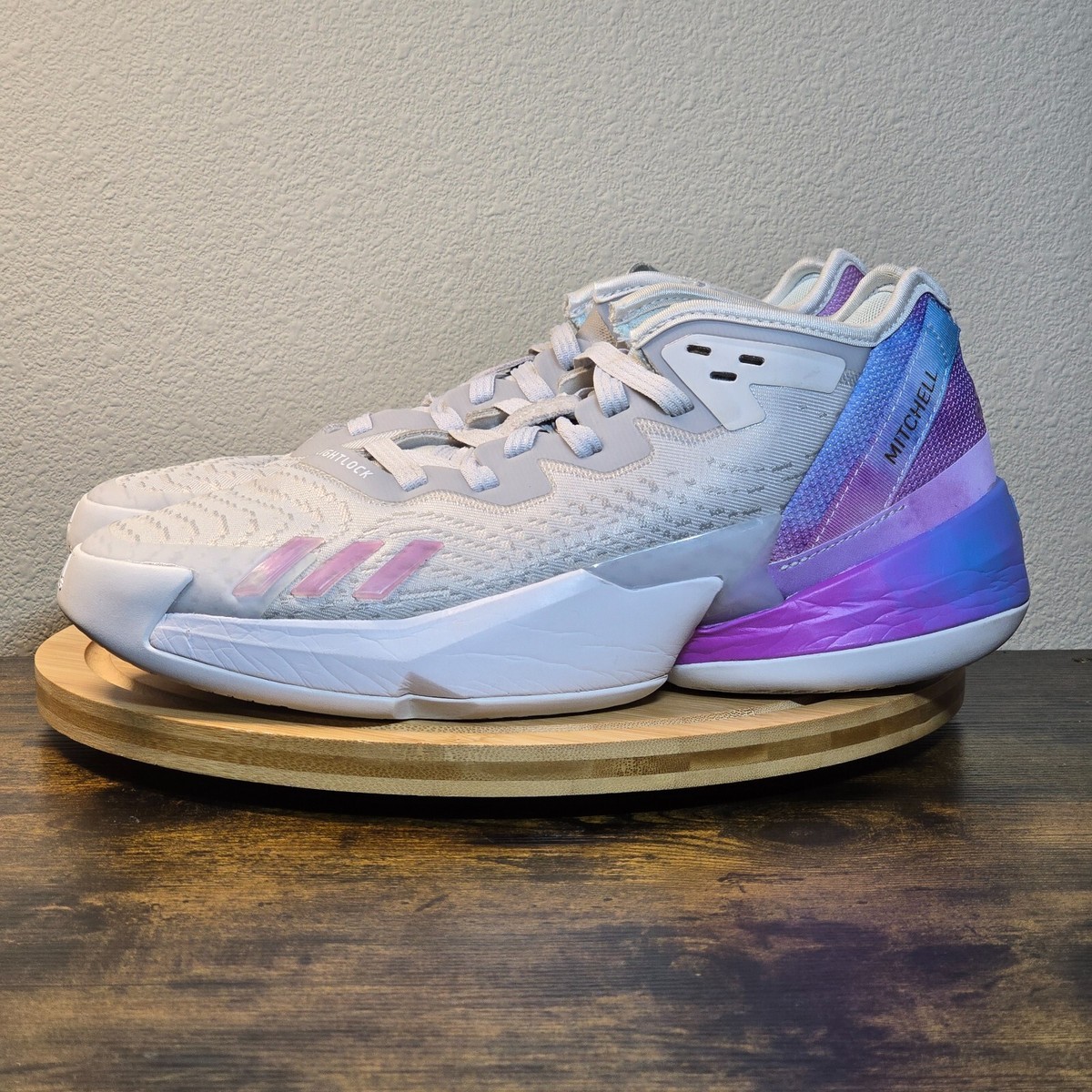 Men Adidas DON Issue #4 \