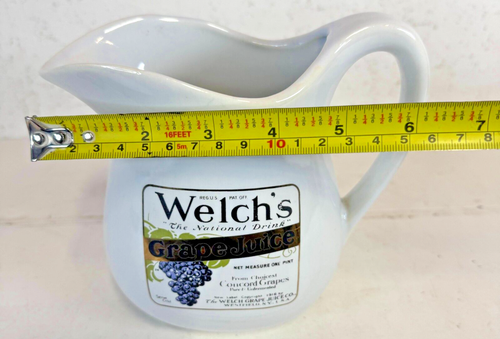 Mccoy Pottery Welchs Grape Pattern White and Purple Glazed 1 pint Pitcher Carafe - Picture 10 of 10