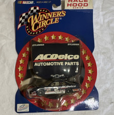 Winner's Circle Race Hood Series Kevin Harvick Chevrolet 1:64 Diecast Car with  