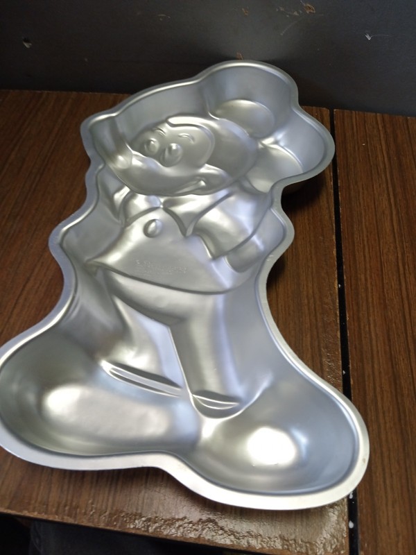 Vintage 1978 Wilton 17” Mickey Mouse Full Body Cake Pan Mold 515-1805 Aluminum