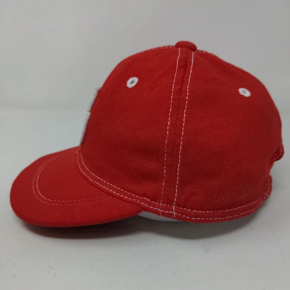 Sombrero elástico BabyGap para niño rojo talla 18-24 meses parche logotipo 100 % algodón Foto 3 de 4