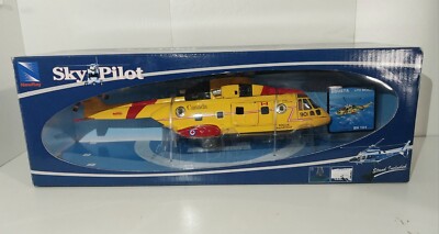 NewRay Sky Pilot Augusta EH 101 Canadian Rescue Helicopter 1:72