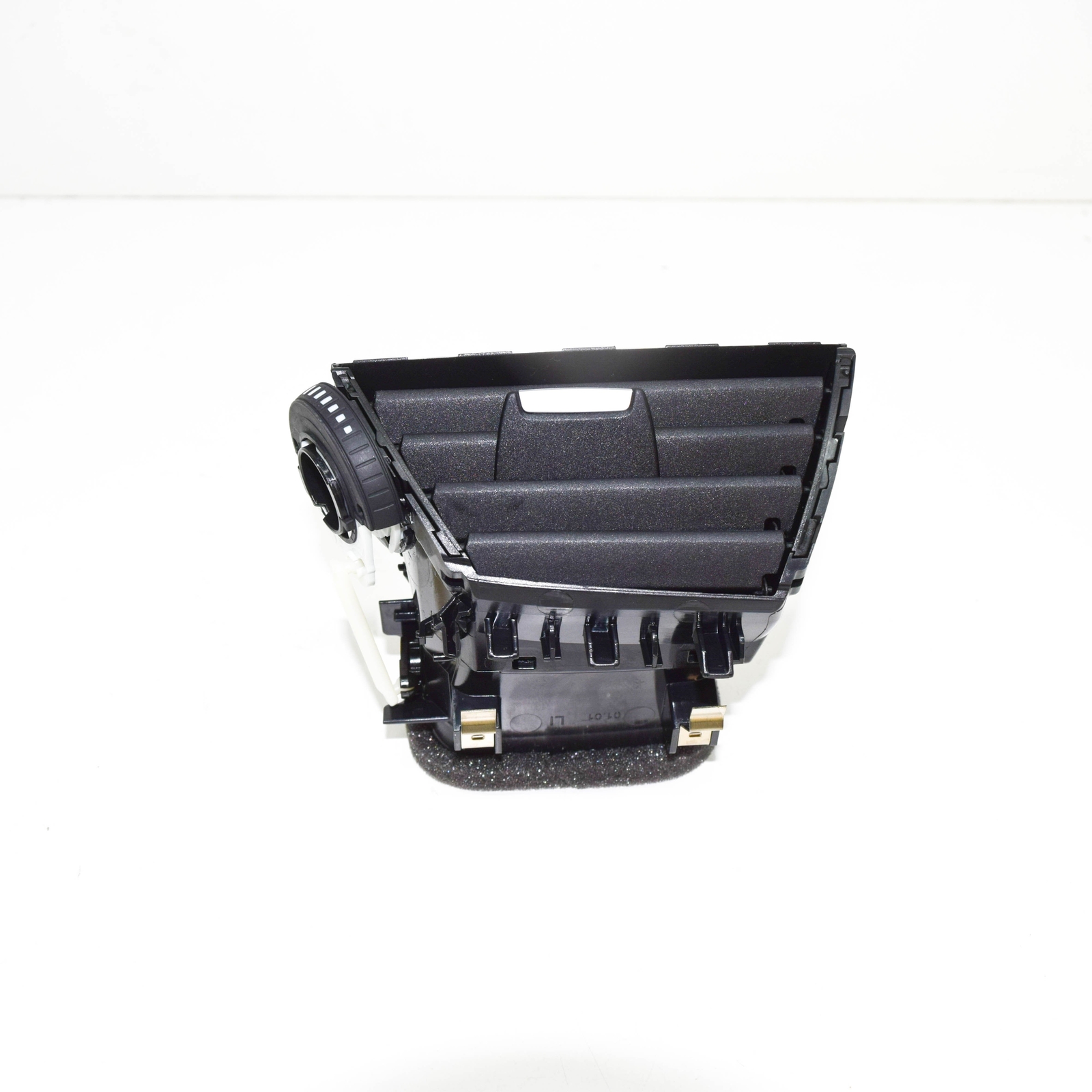 BMW 1 Series F20 Left Front Fresh Air Grille 64229205355 for sale 