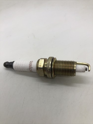4 New Spark Plugs for Jeep Wrangler 1999-2006 Crown Automotive 56041402AB - Picture 2 of 6