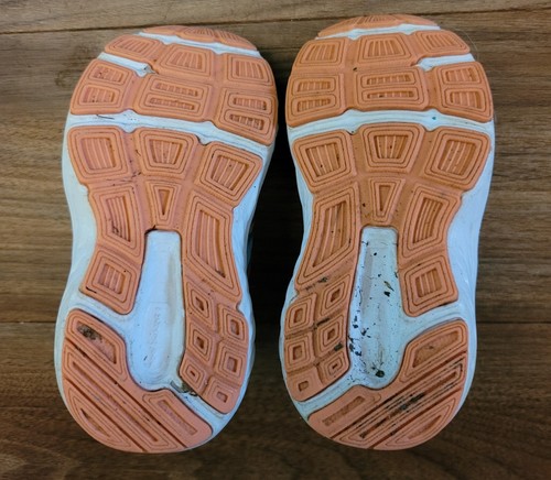New Balance Toddler Girl Aqua/ Peach Sneakers Size 5W - Picture 6 of 7