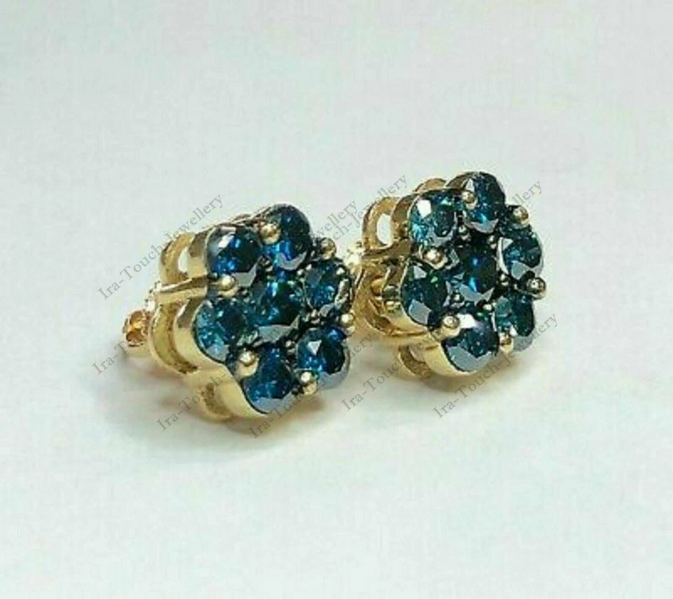 Aretes redondos de diamantes azules creados en laboratorio de 2 quilates con acabado en oro de 14 quilates para mujer Foto 2 de 4